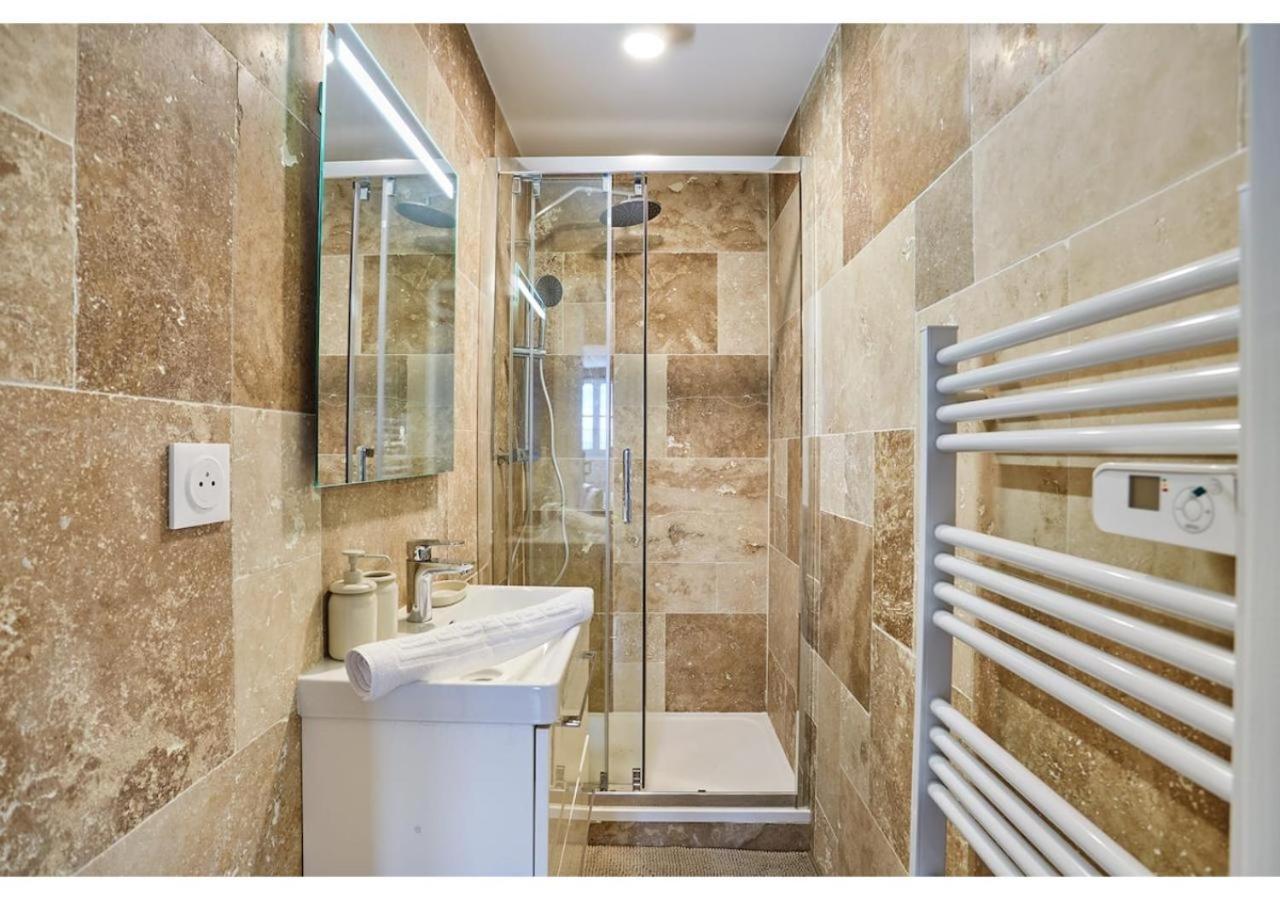 Charming Center Of Le Marais Parigi